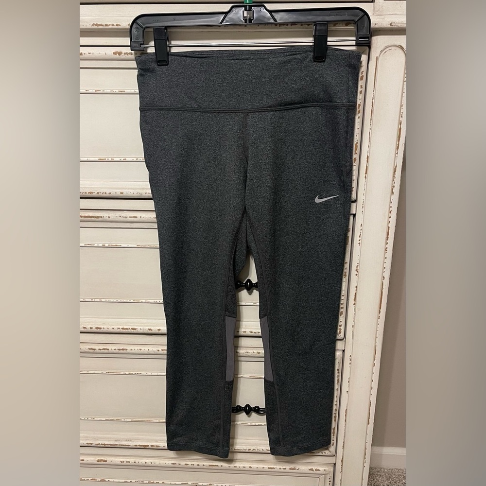 NIKE DriFit Capri Leggings